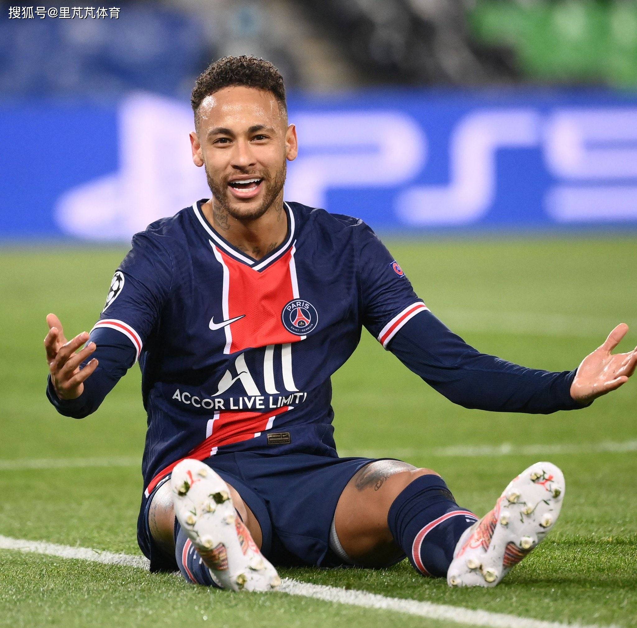 关于成都蓉城防线松动利物浦今晚临场应变，这操作让人直呼：内马尔与40激战巴塞罗那分钟的信息